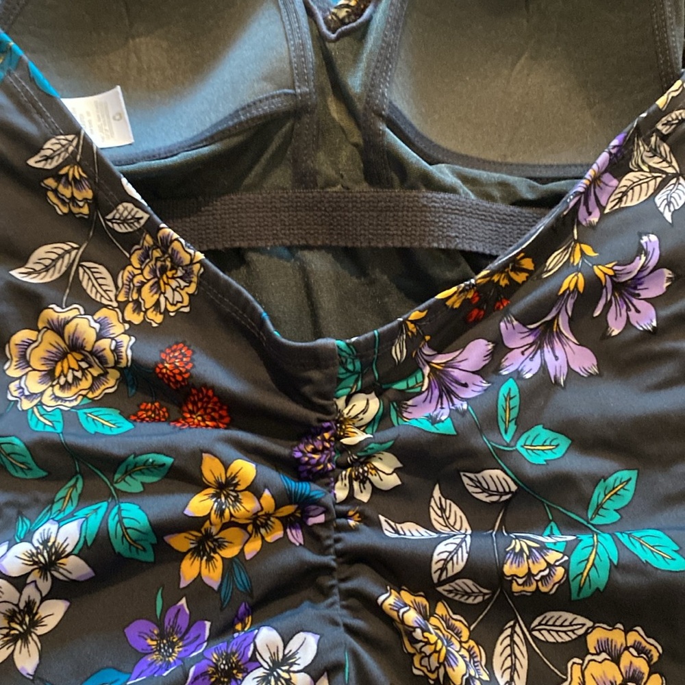 Time and Tru swimsuit - Picture 4 of 5